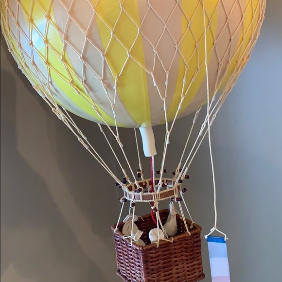 Hot air balloon replica in excellent condition! - Picture 5 of 9